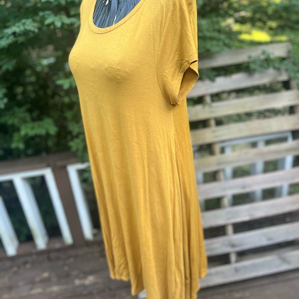 Forever 21 Yellow Tunic Relaxed Style Top
